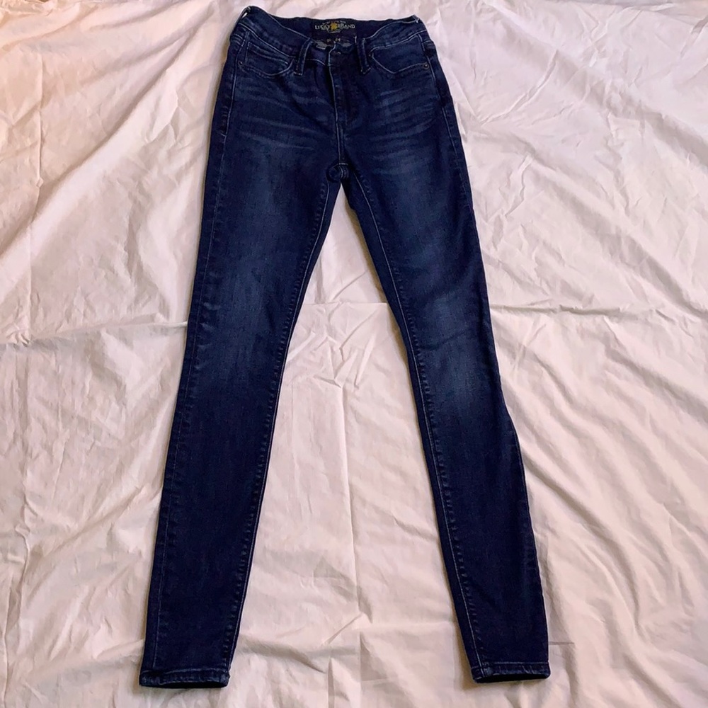 Lucky brand dark wash denim jeans